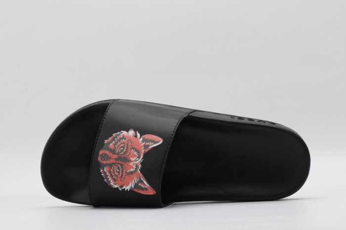 G*u*i* sandal54