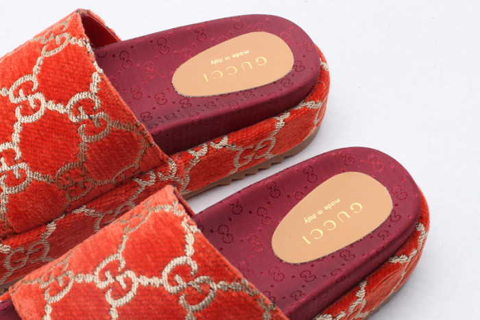 G*u*i* sandal84