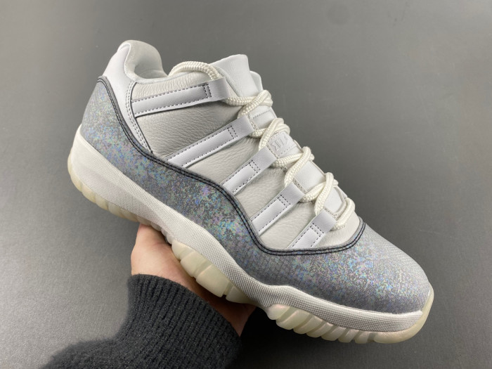 Air Jordan 11 Low CNY Year of the Snake HQ7000-001