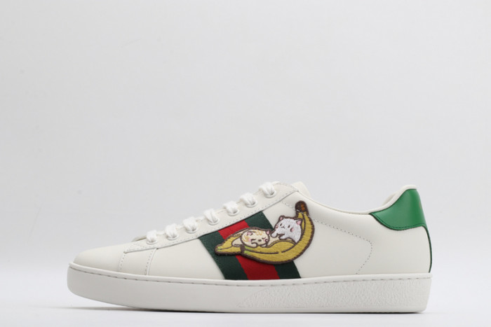 G*u*i* trainer sneaker60