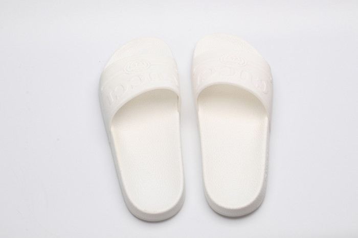 G*u*i* sandal66