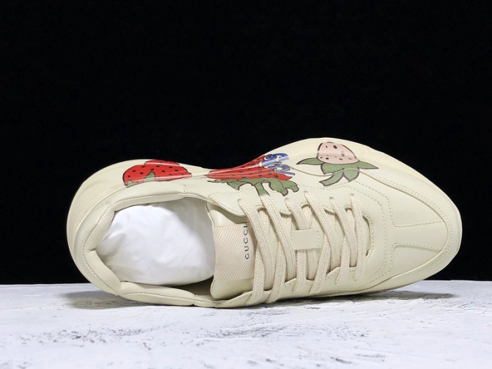 g*u*i rhyton vintage trainer sneaker 576963 drw00 9522