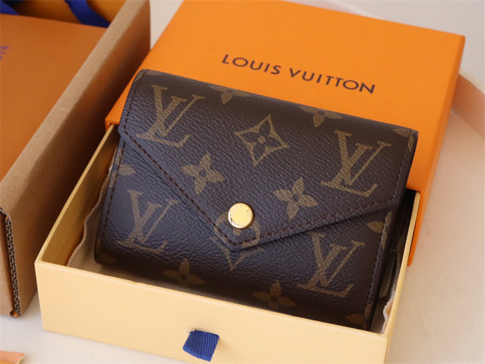 D*or wallet10